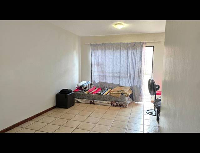 2 BEDROOM APARTMENT FOR SALE IN ANNLIN-WES